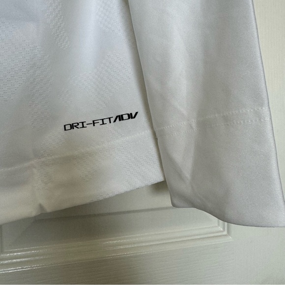 Nike Dri-FIT ADV Tour 1/2 Zip Jacket - Picture 10 of 13